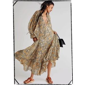 FREE PEOPLE Feelin groovy maxi dress size SM